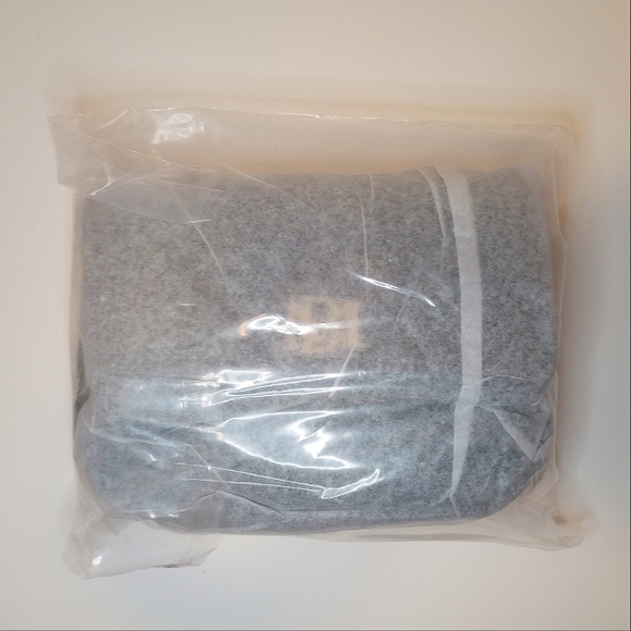 Badgley Mischka Mini Purse w/ Crossbody Strap & Clip Black NWT - Picture 3 of 5